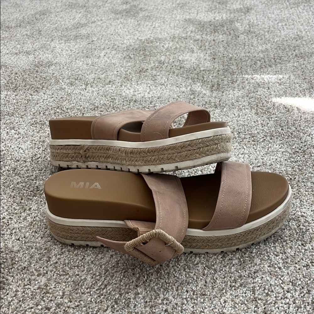 MIA Women's Tan Platform Sandals